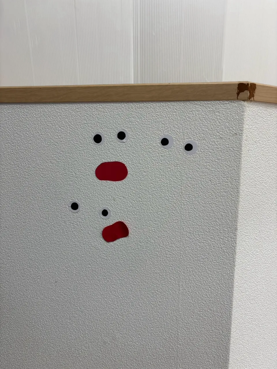 プレリュードでは、さまざまな技法を使った製作遊びを楽しんでい...
